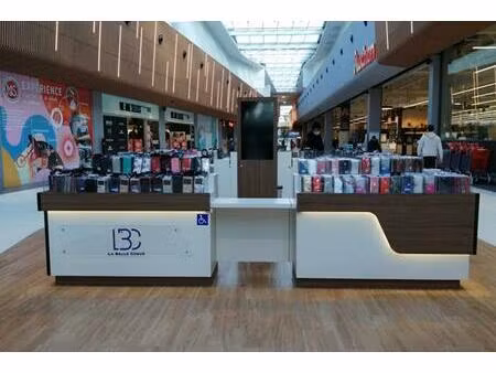 parts sociales de vente d'accessoires et tablettes (téléphonie )