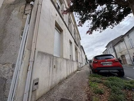 vente immeuble 139 m² pons (17800)