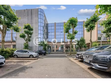 bureaux a louer au pied du rer a