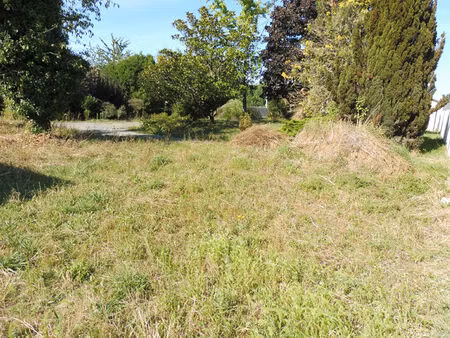 terrain à bâtir d'environ 380 m2 en plein coeur de mougon