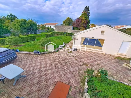 vente maison piscine aux magnils-reigniers (85400) : à vendre piscine / 158m² les magnils-