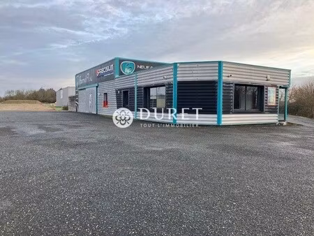 location local commercial