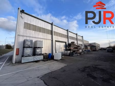 location local commercial