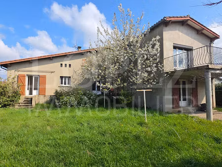 ensemble immobilier avec maison et appartement