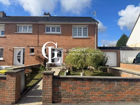 maison semi individuelle en quartier résidentiel.