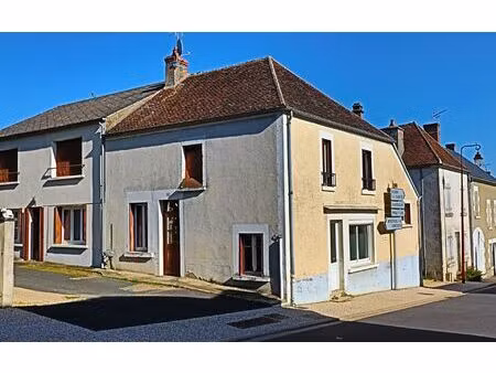 maison saint-bouize 79 m² t-4 à vendre  39 000 €