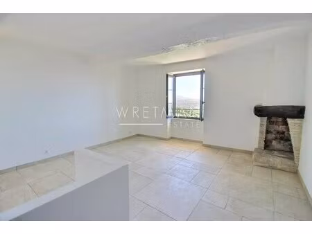 maison de village rénovée de 4 pièces avec vue mer panoramique – saint-jeannet