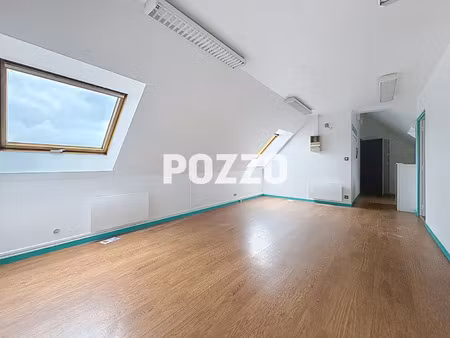 vente bureaux et commerces à coutances (50200) : à vendre / 55m² coutances