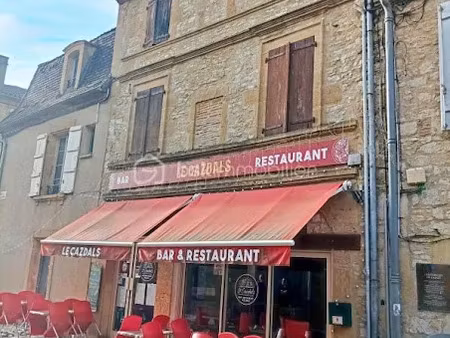 vente immeuble 14 pièces 266 m² à cazals (46250)  129 000 €