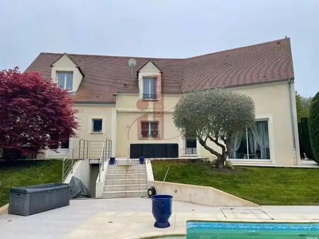 a 20 mn au sud de fontainebleau  propriete contemporaine de 270 m² entourée d'un jardin 3.