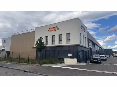 vente/location local d'activités genay 329 m²