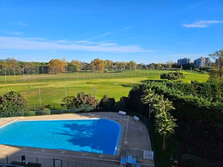 grand 2 pièces de 62 m2 avec cave et garage