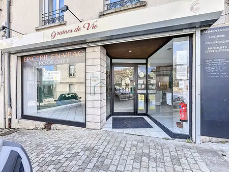 location local commercial