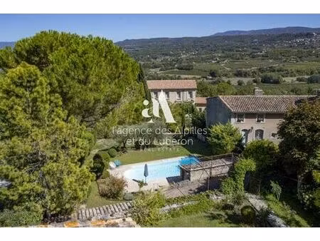 maison de prestige de 250 m2 en location lacoste  france