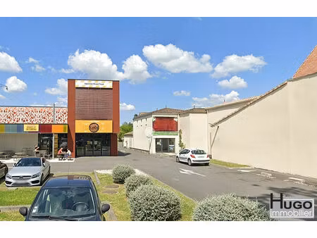 sainte-eulalie - zone commerciale- locaux commerciaux 3 lots 390m² + terrasses...