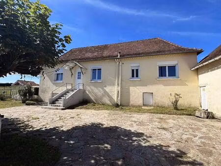 maison sarrazac 4 pièce(s) 85 m2