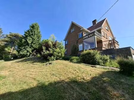 à rénover: 2 maisons + 4521 m² de terrain à neerijse