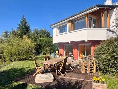 ceyrat / maison à vendre avec vue panoramique au calme dans un écrin de verdure !