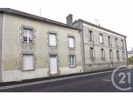 vente immeuble à montjean (53320) : à vendre / 274m² montjean