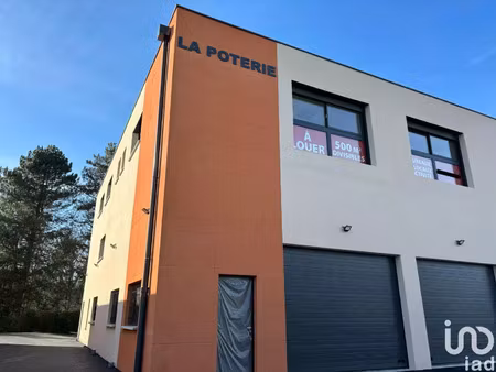 location commerce 289 m² à la tour-de-salvagny (69890)