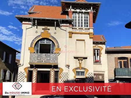 belle bâtisse possibilite de commerce au rez de chaussee