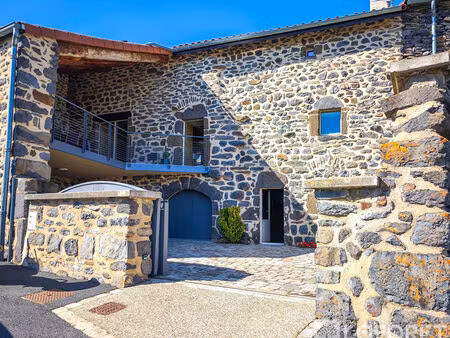 maison 6 pièces  200 m²