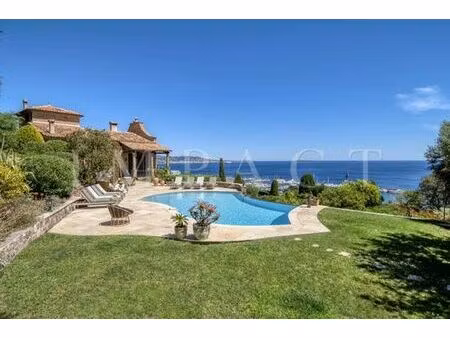 villa de luxe de 5 chambres en location mandelieu  provence-alpes-côte d'azur