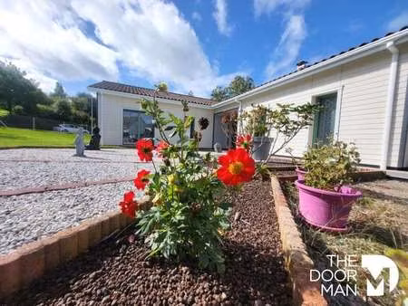 vente maison à parthenay (79200) : à vendre / 209m² parthenay