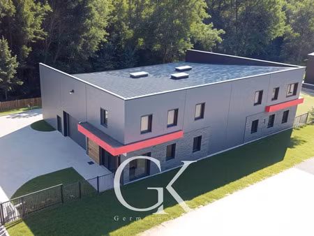 vente bureaux et commerces à saint-clair-de-la-tour (38110) : à vendre / 550m² saint-clair