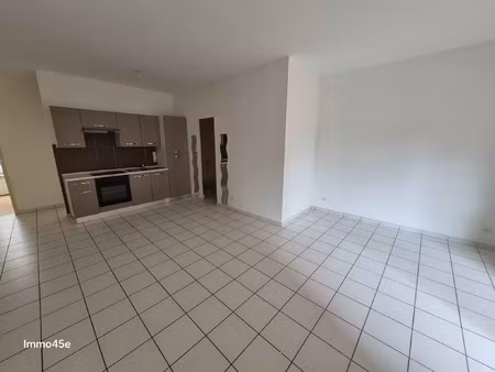 mauves (07)  appartement t4 avec place de parking privative