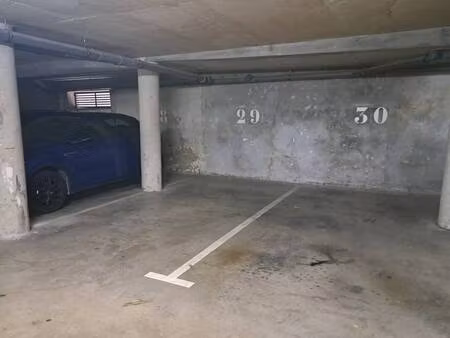 parking à louer