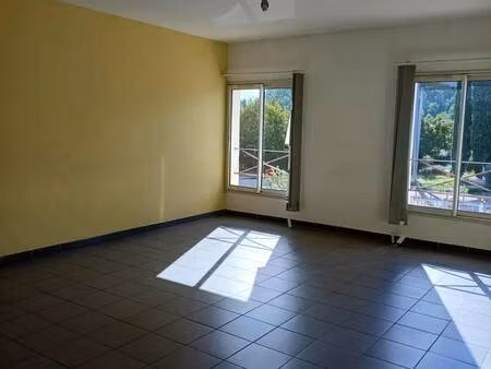 local commercial à louer