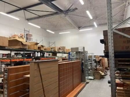 local commercial à louer