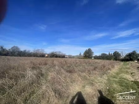 terrain constructible viabilisé à vendre