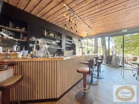 local commercial à vendre