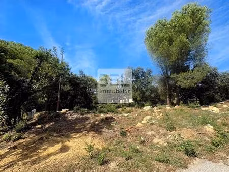 terrain constructible viabilisé à vendre