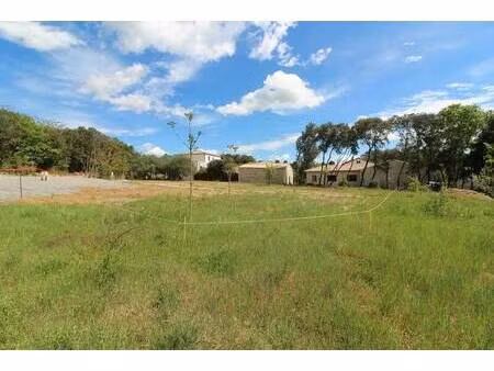 terrain constructible viabilisé à vendre