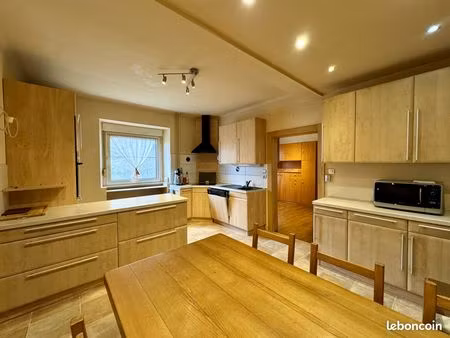 appartement 4 pièces 130 m²