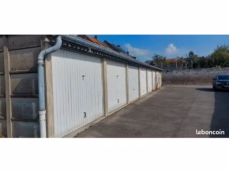 garage à louer quartier st pierre