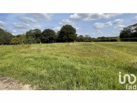vente terrain à bâtir 832 m²