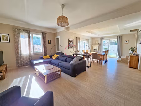 'les brés' villa rénovée 183 m2 calme  piscine