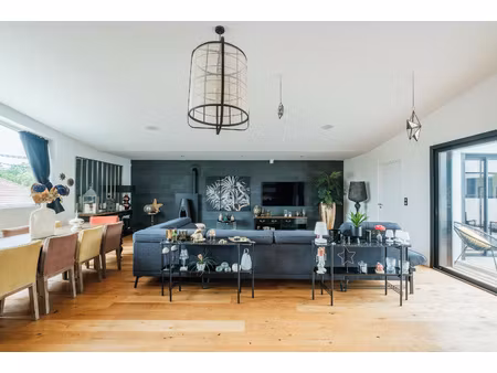 maison contemporaine avec espace bien-être  patio et piscine à buxerolles