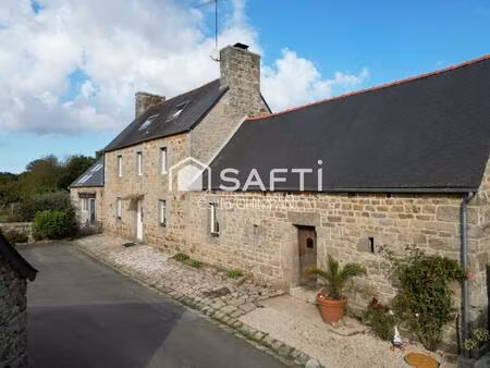 maison de maître rénovée avec piscine couverte des espaces de détente  des dépendances  ca