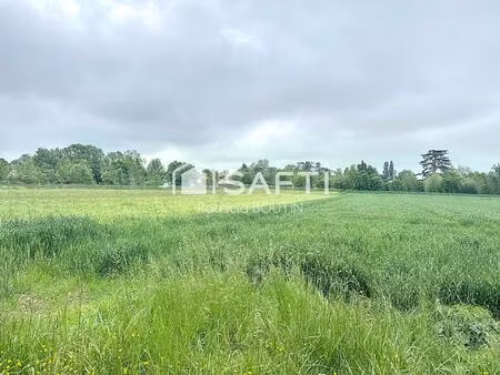 terrain de plus de 8000 m2 aux portes de niort !