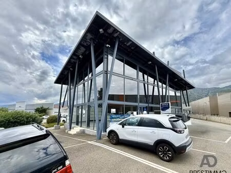 local 300 m² biguglia