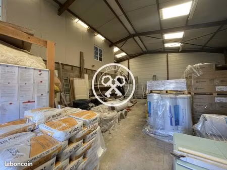 local 250 m² bréviandes