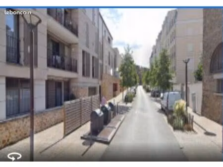 place parking sécurisée marivel chaville