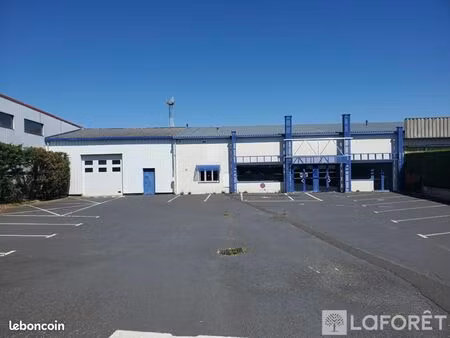 local commercial 493 m²