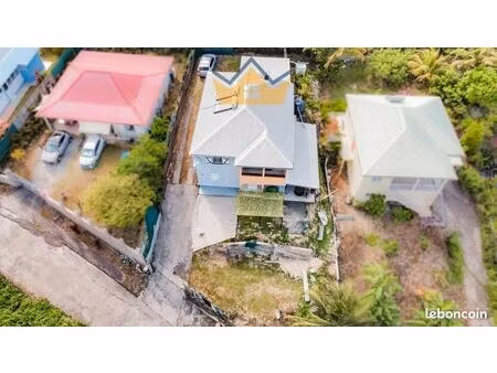 propriété 4 pièces 100 m²