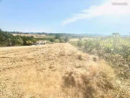 terrain 1 109 m² routier